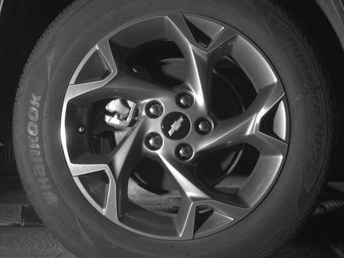 Used 2025 Chevrolet Trax LT w/ LT Convenience Package FWD image 15