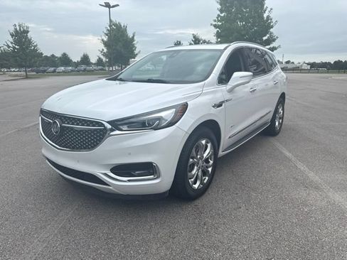 Used 2020 Buick Enclave Avenir w/ Avenir Technology Package FWD image 2