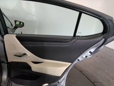 Used 2022 Lexus ES 350 w/ Premium Package image 42