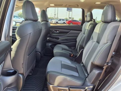Used 2025 Subaru Ascent Onyx Edition AWD/4WD image 8
