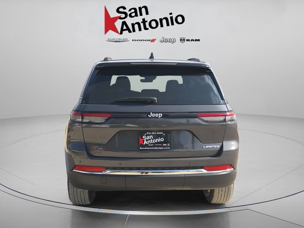 New 2025 Jeep Grand Cherokee Limited RWD image 12