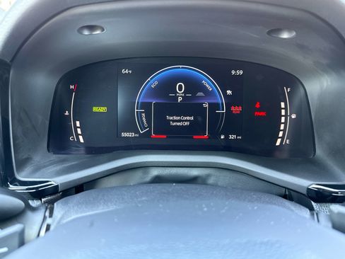 Used 2025 Toyota Camry SE FWD image 23
