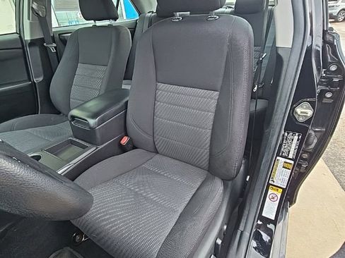 Used 2017 Toyota Camry LE image 10