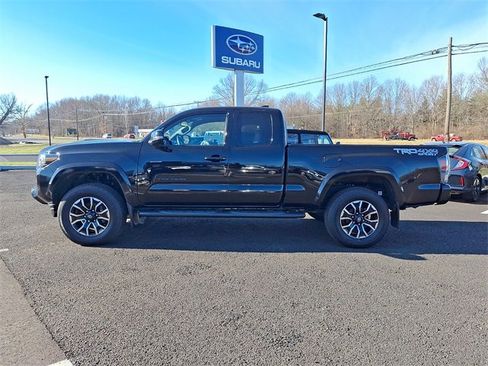 Used 2021 Toyota Tacoma TRD Sport image 4