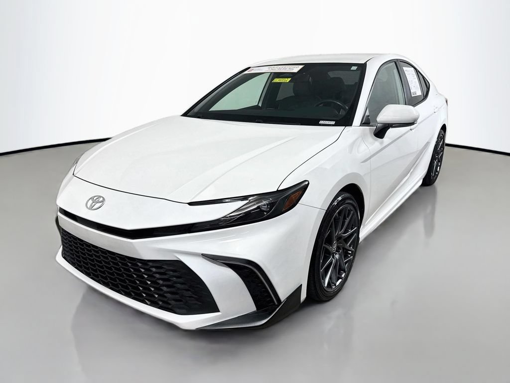 Used 2025 Toyota Camry SE w/ Convenience Package FWD image 3