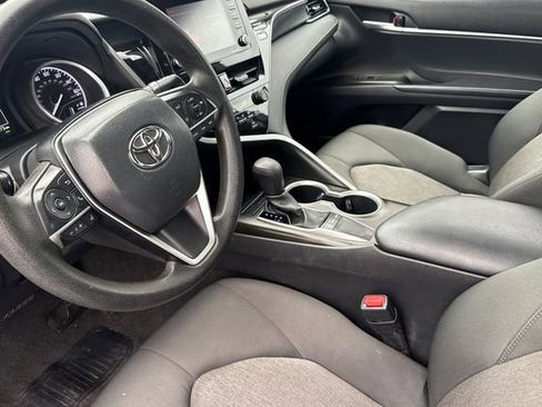 Used 2023 Toyota Camry LE image 10