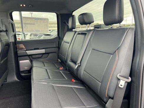 New 2026 Ford F250 Lariat w/ Black Appearance Package AWD/4WD image 24