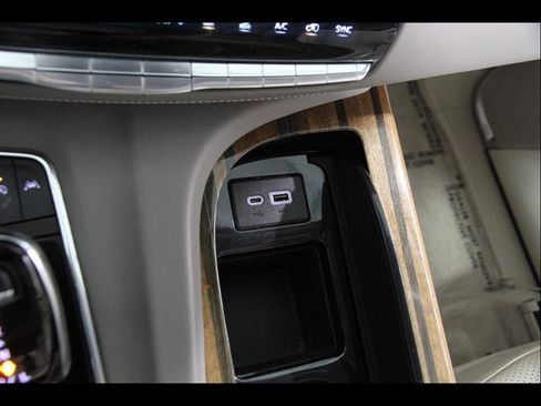 Used 2021 Cadillac Escalade Sport Platinum image 18