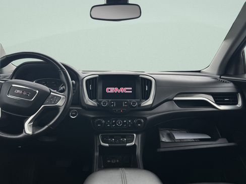 Used 2022 GMC Terrain SLT image 17