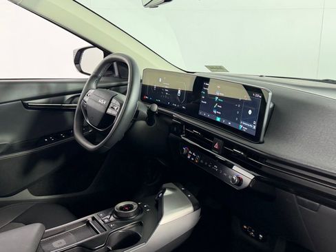 Used 2025 Kia EV6 Light w/ Light LR Technology Package image 32