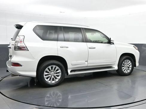 Used 2019 Lexus GX 460 Premium w/ Premium Package AWD/4WD image 8