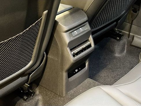 New 2026 Audi Q3 quattro 2.0T AWD/4WD image 17