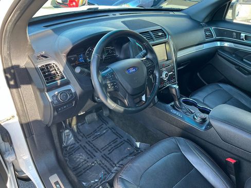Used 2016 Ford Explorer Sport w/ Equipment Group 401A AWD/4WD image 19