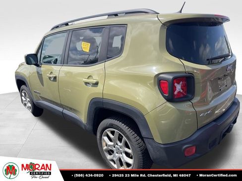 Used 2015 Jeep Renegade Latitude AWD/4WD image 5