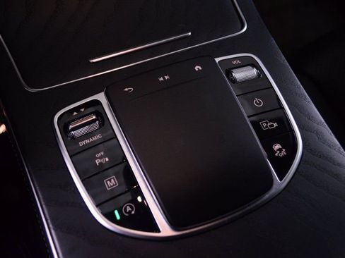 Used 2021 Mercedes-Benz GLC 300 4MATIC image 33