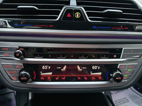 Used 2019 BMW 750i xDrive AWD/4WD image 17