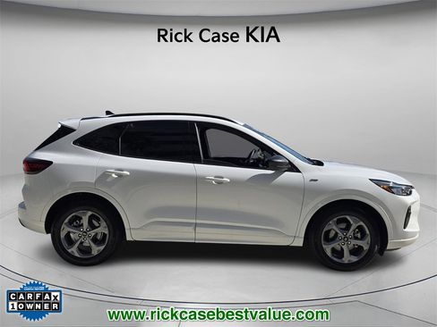 Used 2023 Ford Escape ST-Line w/ Tech Pack #1 image 4