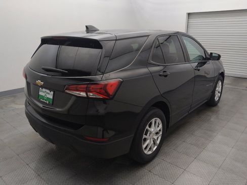 Used 2022 Chevrolet Equinox LS w/ LS Convenience Package image 9