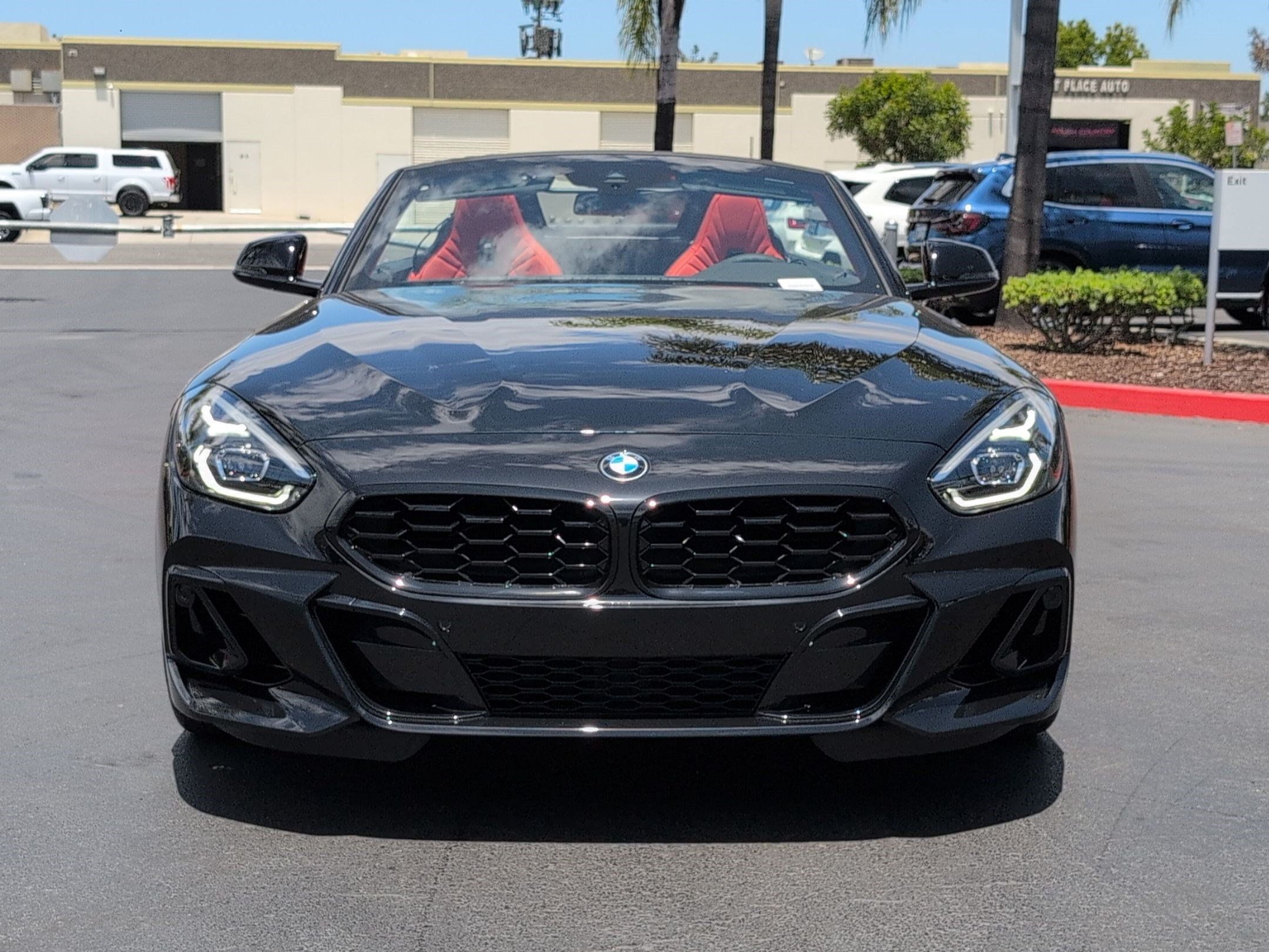 New 2026 BMW Z4 sDrive30i w/ Shadowloine Package RWD image 3