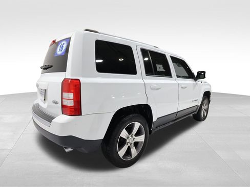Used 2016 Jeep Patriot High Altitude image 3