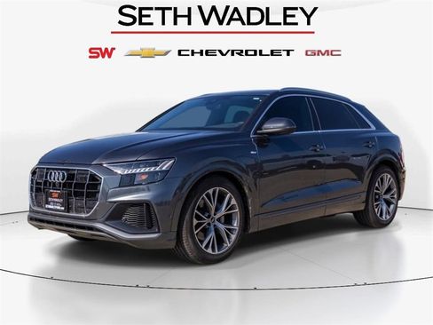 Used 2023 Audi Q8 Premium Plus image 3
