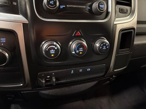 Used 2017 RAM 2500 SLT AWD/4WD image 26