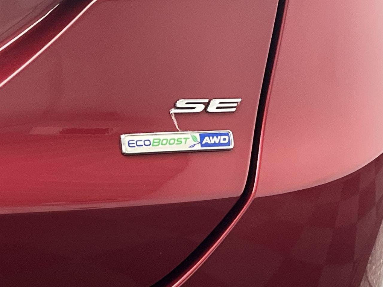 Used 2016 Ford Fusion SE AWD/4WD image 28