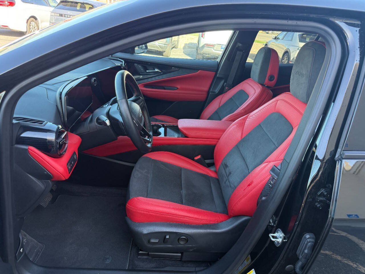 Used 2024 Chevrolet Blazer EV RS AWD/4WD image 4