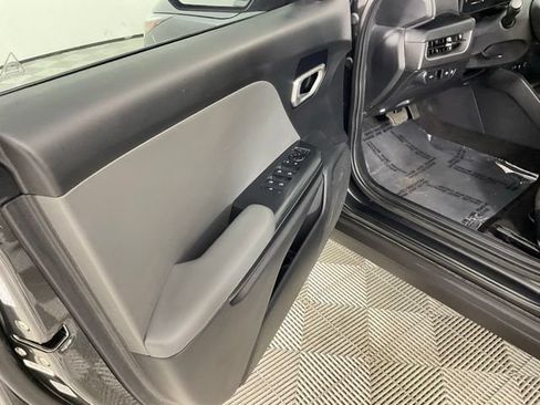 Used 2025 Kia K4 FWD image 17
