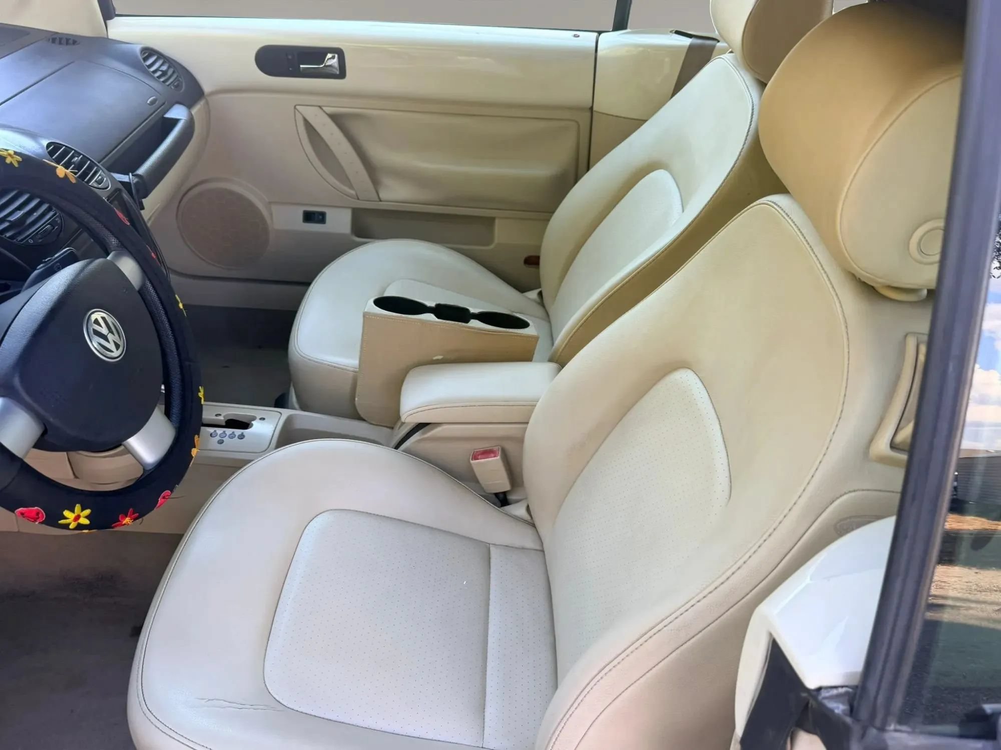 Used 2005 Volkswagen Beetle GLS FWD image 16