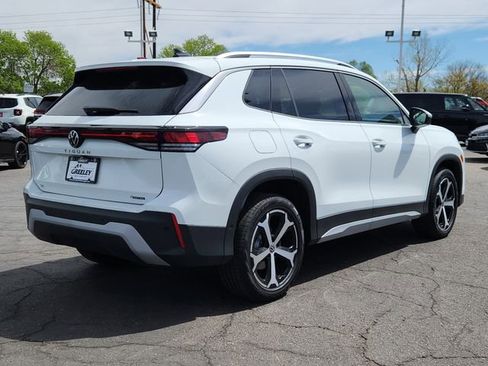 Certified 2025 Volkswagen Tiguan SE AWD/4WD image 3
