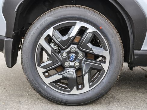 New 2025 Subaru Forester Limited image 11