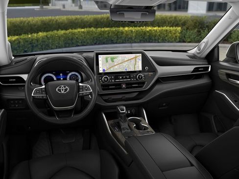 New 2026 Toyota Highlander Platinum image 19