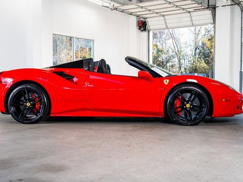 Used 2016 Ferrari 488 Spider image 5