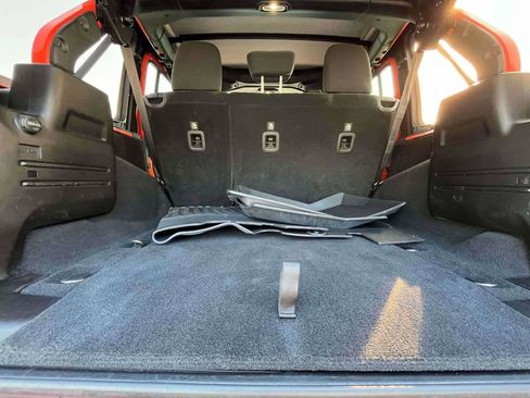 Used 2018 Jeep Wrangler Unlimited Sport image 7