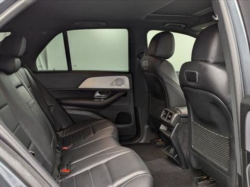 Used 2020 Mercedes-Benz GLE 350 4MATIC w/ Premium Package image 17