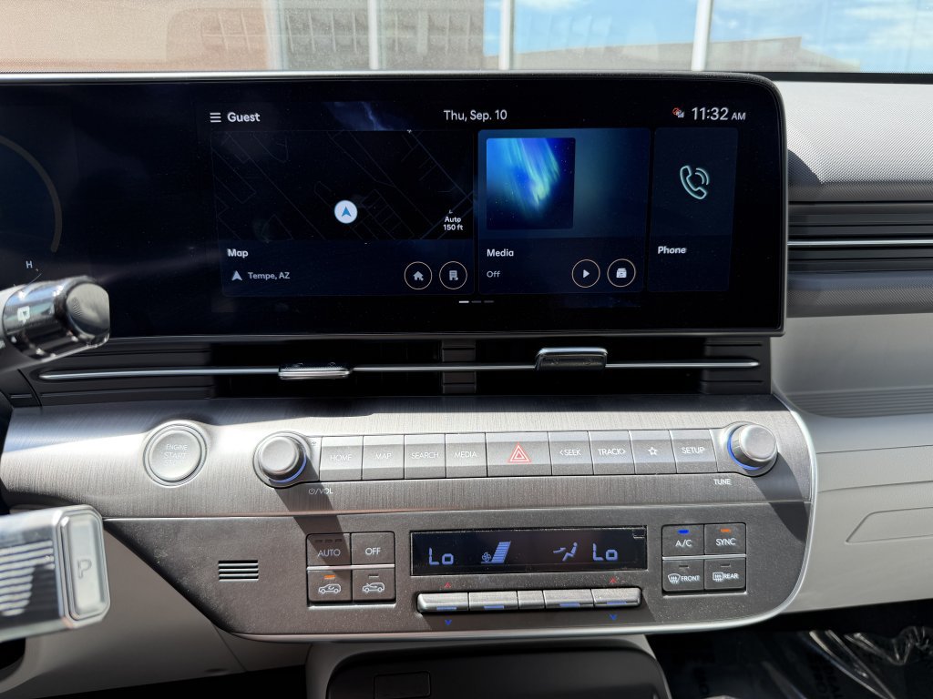 Used 2024 Hyundai Kona Limited FWD image 19