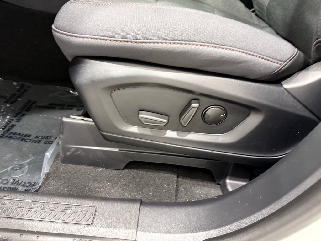 New 2026 Ford Explorer Active AWD/4WD image 13