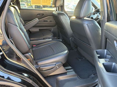 Used 2023 Nissan Pathfinder Rock Creek AWD/4WD image 13