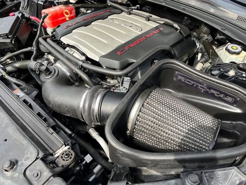 Used 2017 Chevrolet Camaro SS image 24