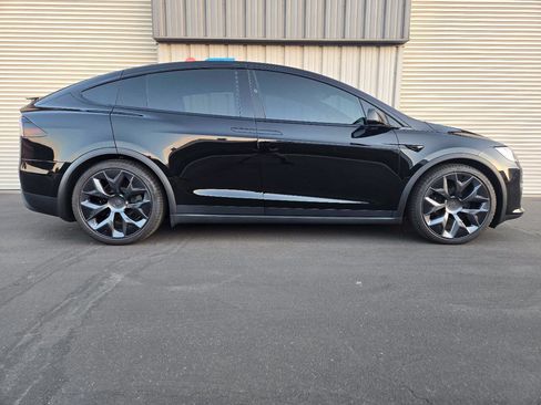 Used 2026 Tesla Model X AWD/4WD image 9