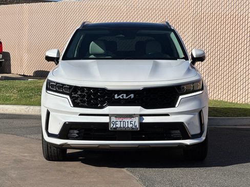 Used 2023 Kia Sorento SX Prestige w/ Panoramic Sunroof Package AWD/4WD image 9