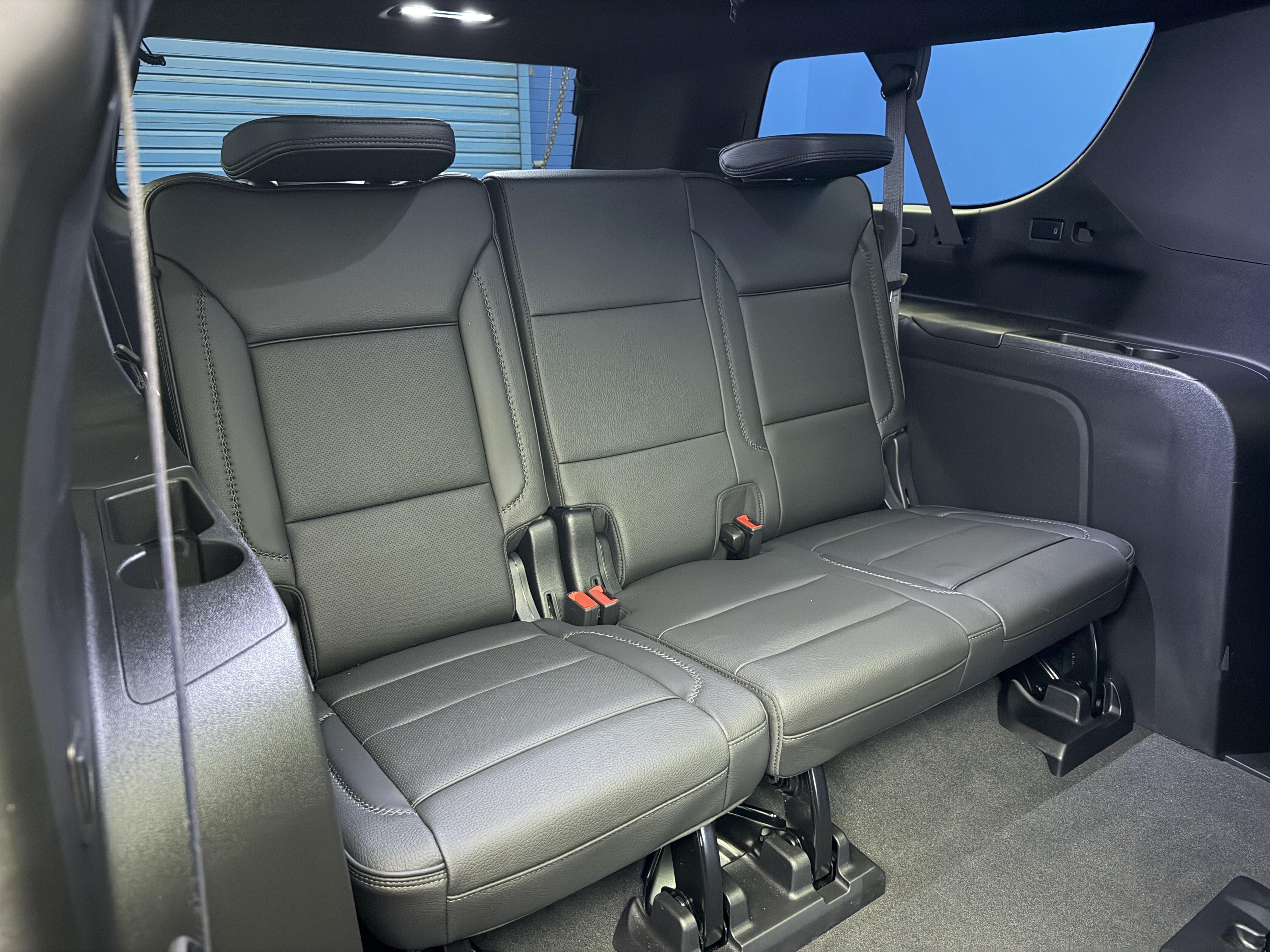 Used 2024 GMC Yukon XL Denali w/ Denali Reserve Package AWD/4WD image 35