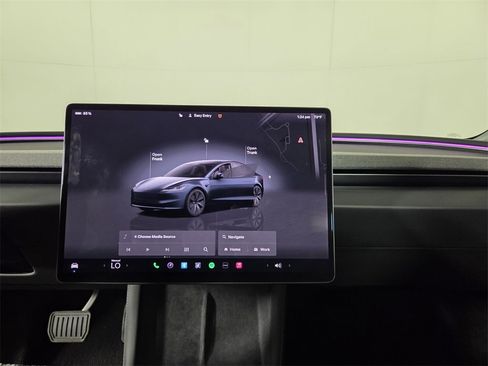 Used 2025 Tesla Model 3 Long Range image 15