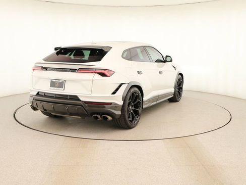 Used 2023 Lamborghini Urus Performante AWD/4WD image 6