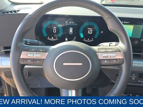 Used 2025 Hyundai Kona SEL image 14