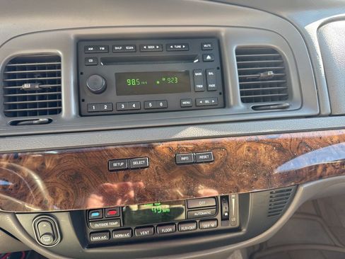 Used 2010 Mercury Grand Marquis LS image 11