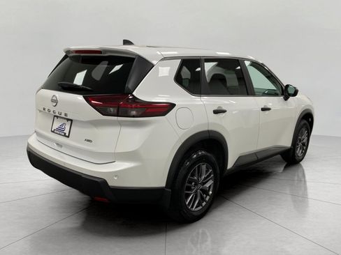 Certified 2025 Nissan Rogue S AWD/4WD image 3