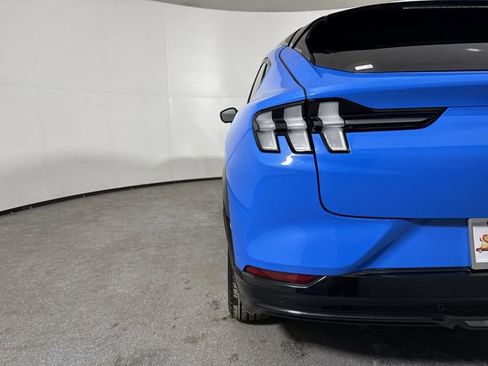 Used 2022 Ford Mustang Mach-E Premium image 30