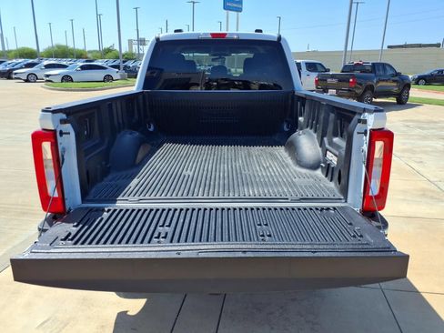 Used 2025 Ford F250 XLT AWD/4WD image 26